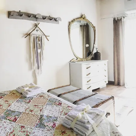 House Altana * Spello